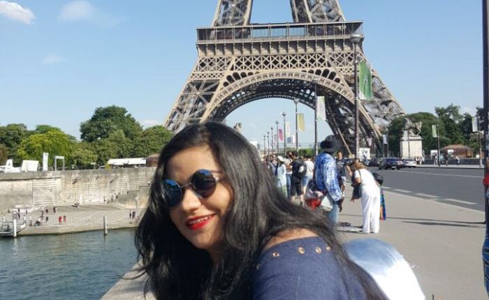 Singing Sensation Swati performs and also gets Awarded atop Eiffel Tower